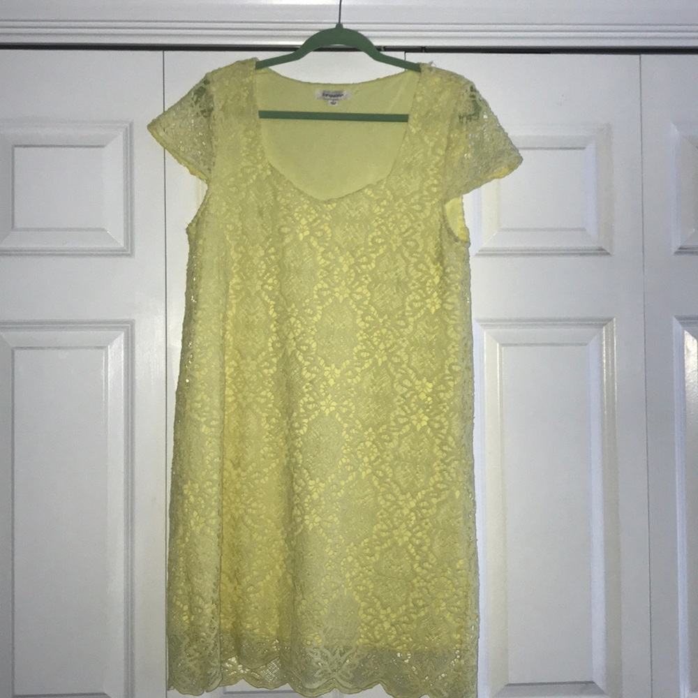 Francesca yellow lace dress
